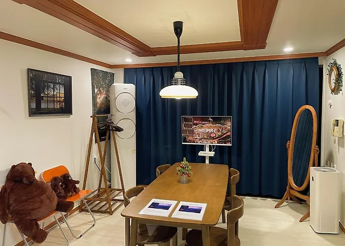 Singil Station 1Min 3Br 4K Cinema Room