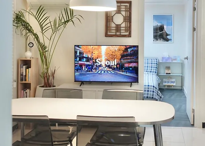 To Seoul Stay With 1-Story House Near Itaewon Stn 5Min Walk