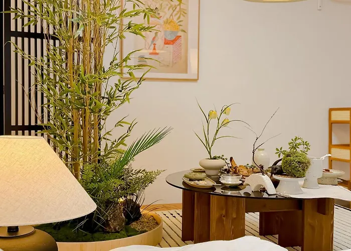Jamsil Near Lotte World, Gangnam 20Minutes, Seongsu & Jongro,명동,Stay Chungan