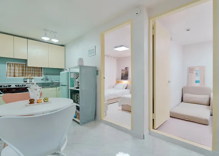 동대문 명동 홍대 성수 강남 Kspo 직행 편의점 도보 1분 조용 레몬하우스 Dongdaemun Myeongdong Hongdae Kspo Lemon House