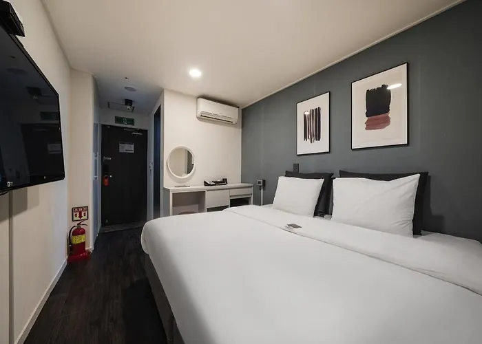 Myeongdong Chungmuro Youngin Hotel