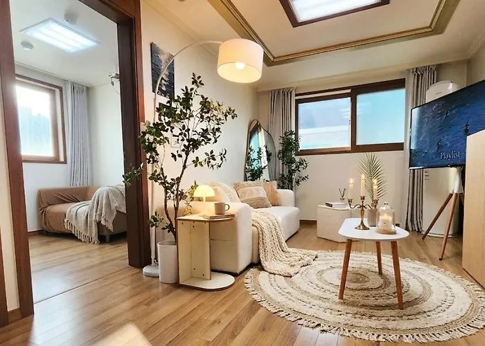 Leehome Yeonnam 5F With Ev