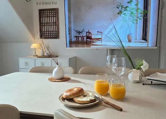 Open Sale # 7Min Walk To Seongsu Station # Yeonmujang-Gil # Lux 3Br 4Beds # Ttukseom Hangang Outdoor Swimmimg Pool #Lotte World Tower #Gangnam #Coex #Kspo