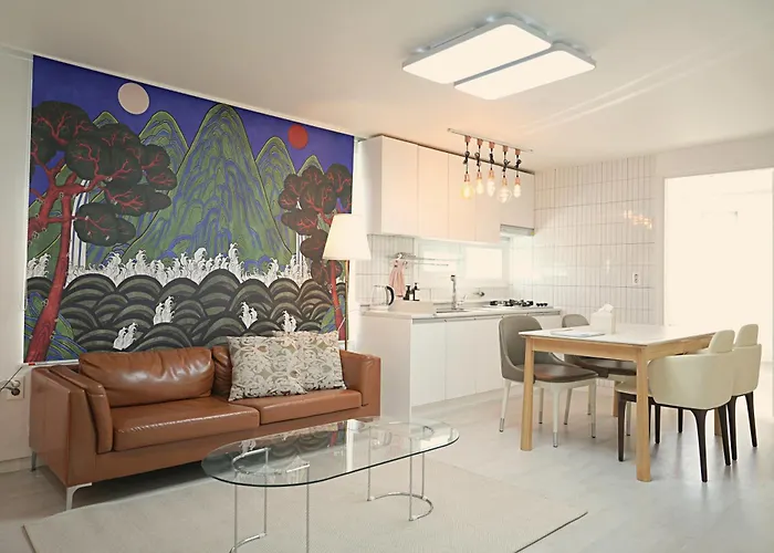 Home In Seoul # Near Central Seoul # Quiet 3Br # 5 Person # 3F