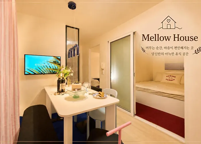 Itaewon Mellow Stay#Namsan#Seoul Station#Hannam#Seongsu#Free Luggage
