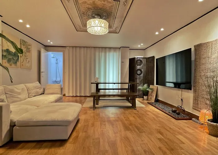 Hongdae 3Br 6 Queen Beds 6 Min Walk