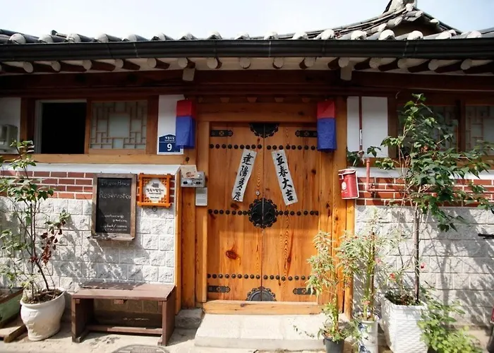 Jongro Inwoo House