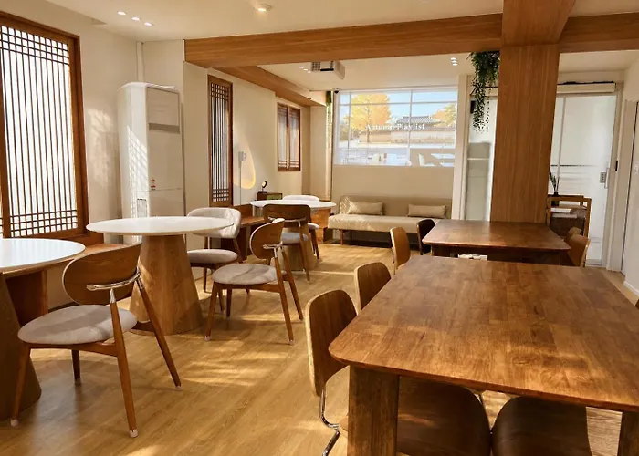Moonraejung Hostel