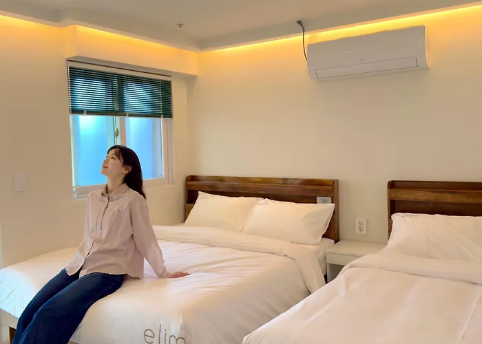 Elim Hostel