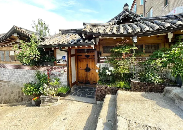 Beautiful Hanok House In City Center