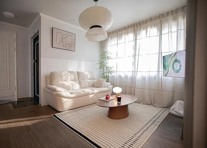 Hongdae Stay 安 3Br 4 Beds Up To 8 Guests
