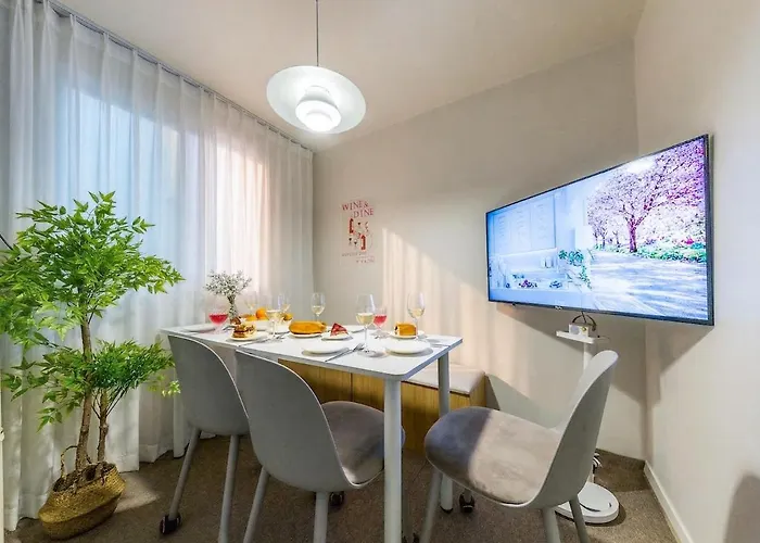 New 4Br 2Ba At Gongdeok Arex, 10 Pax Groups, 1F, Luggage
