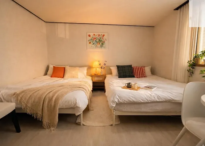 Best Price Seoul City Center Near Hongdae Gangnam 5 Min To Subway Station