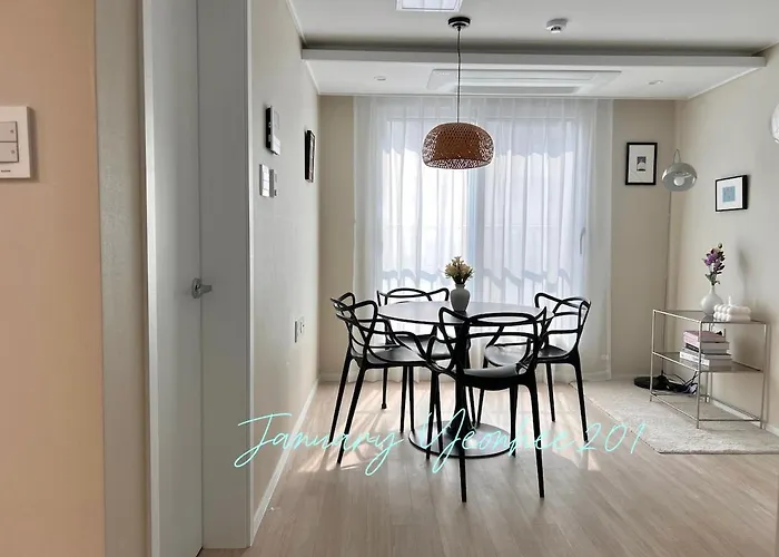 201 Newly Opened Yeonnam Hongdae 5 Minutes Airport Bus Yeonhui 4Person Studio Sunny And Quiet Stay