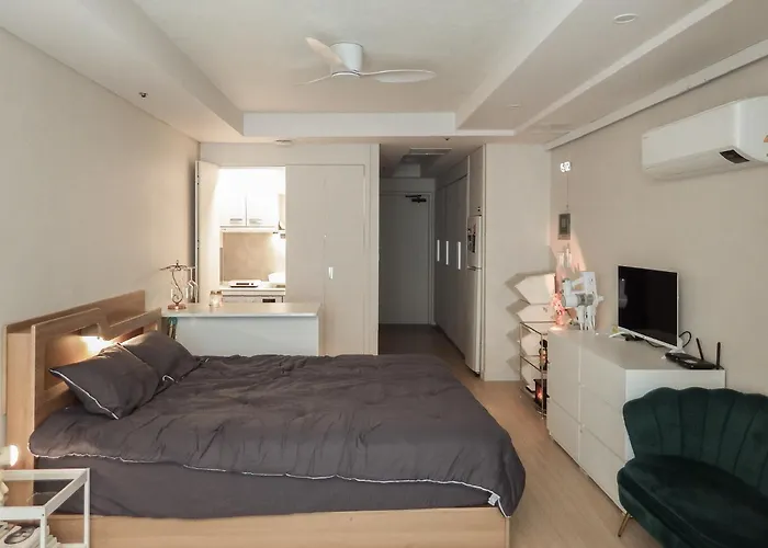#Mapo Station #Cozy House #Hanriver View #Full Option #Super High Floor