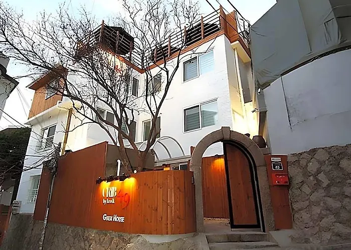 Crib 49 Guesthouse Seoul - Foreigner Only