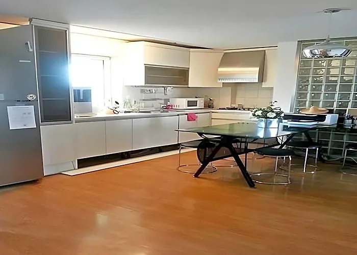 Mamas And Papas Hongdae Guesthouse