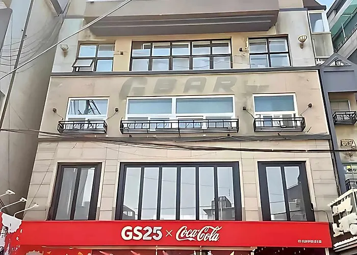 Mamas And Papas Hongdae Guesthouse