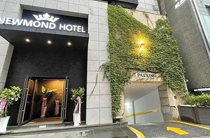 Newmond Hotel