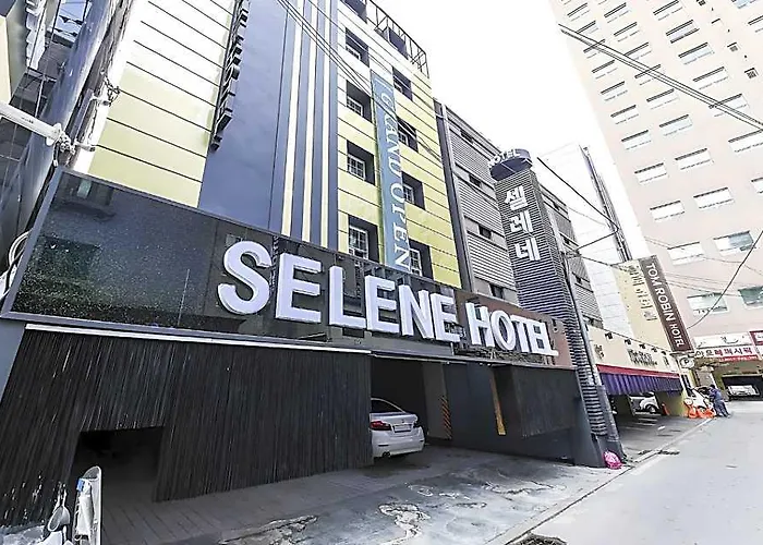 Selene Hotel