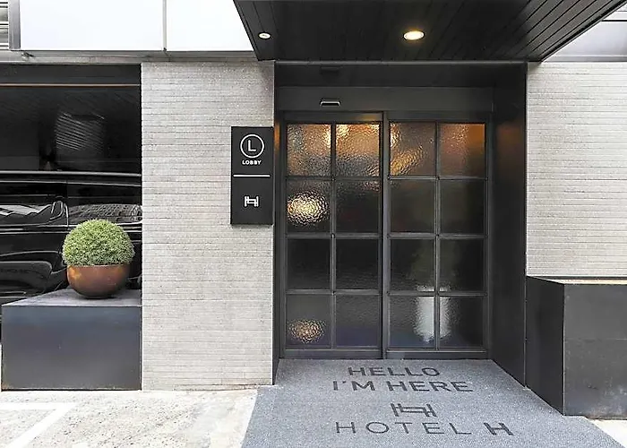 Hotel H