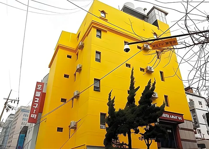 Hotel Golden Hill