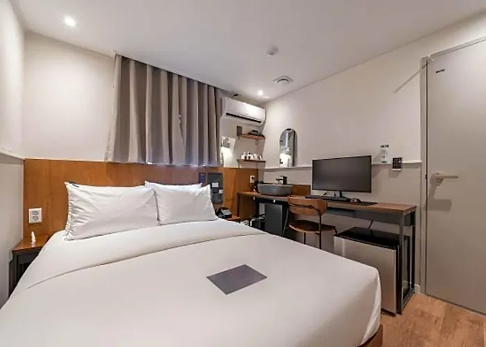 Just Stay Hotel