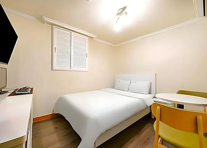 Dapsimni Hotel Grim