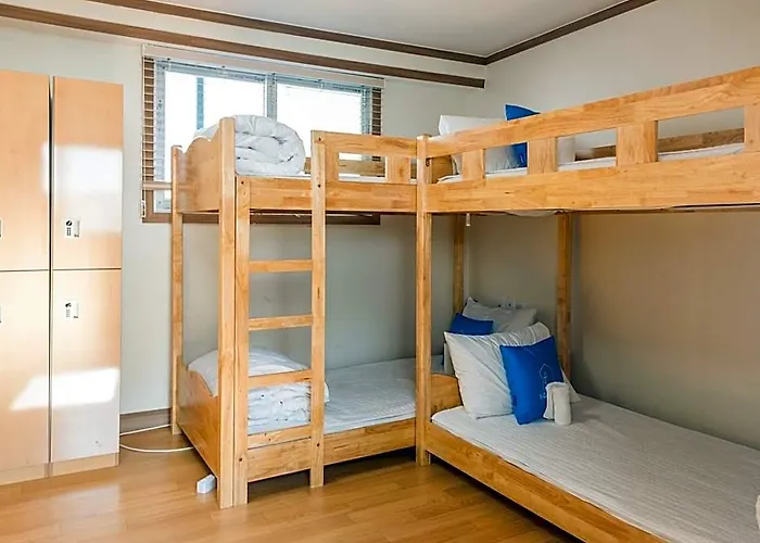 Dh Myeongdong Guesthouse