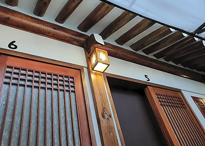 Bibimbap Hanok Guesthouse Gyeongbokgung Private Villa