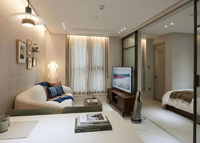 Walking Distance To Coex, 3 Mins From Seolleung Station, Mkhouse2