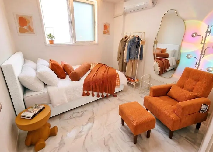 Sinchon Mapo 3 Bed, 3 Min To Station 2 Bedroom 1 Bath
