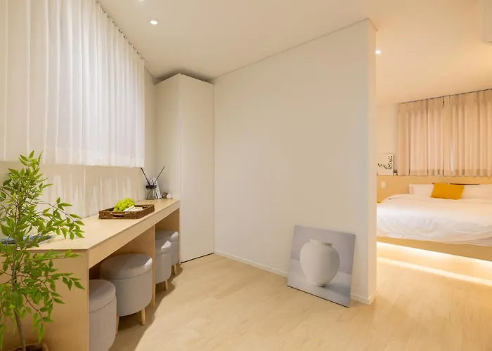 New#Suite75#6 Min To Seoul Stn#Premium Family Stay#Luggage Storage#Up To 4 Guests