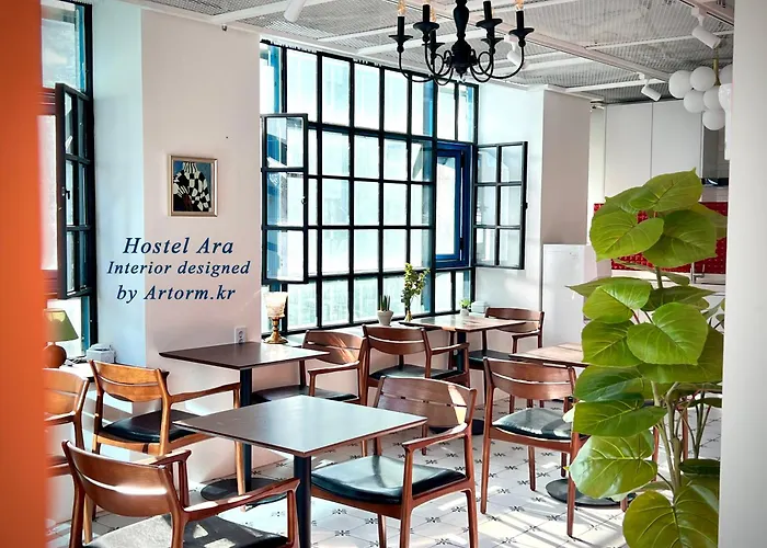 Hostel Ara