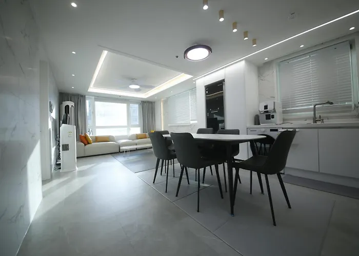 Private Modern Apartment 133M2 Gangnam Coex