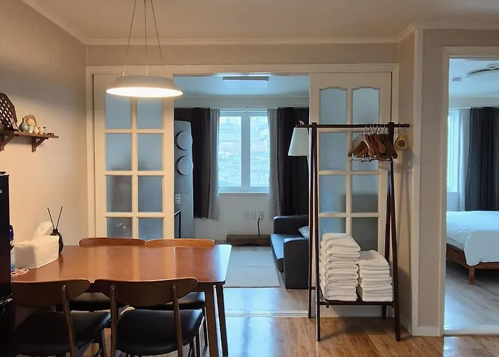2Newly Opened, Prime Bukchon Location, Hanok Village View, 56 Sqm, 8 Min To Anguk Station, Sleeps Up To 5