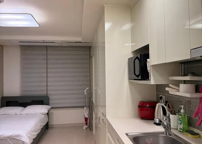 Adams Home Residence Gangnam Comfort Room