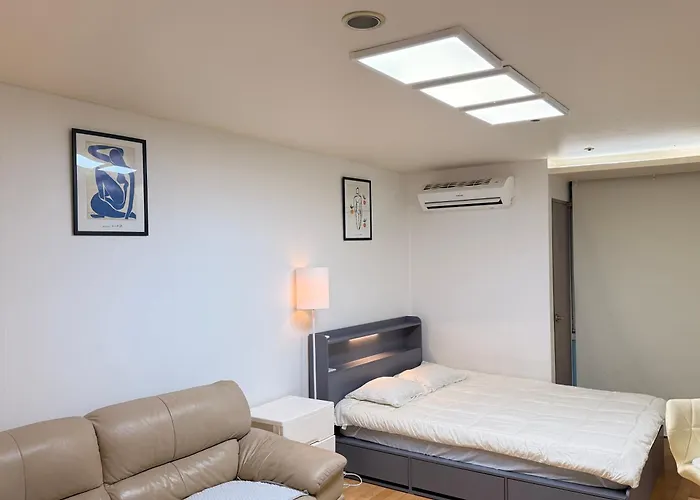 Adams Home Residence Gangnam Aurora Suite