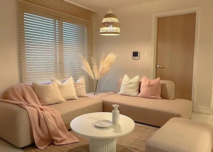 Peaceful 3Br Studio Near Miasageroi Stn