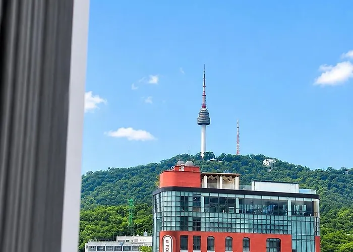 충무로역1분 명동5분 남산한옥마을!