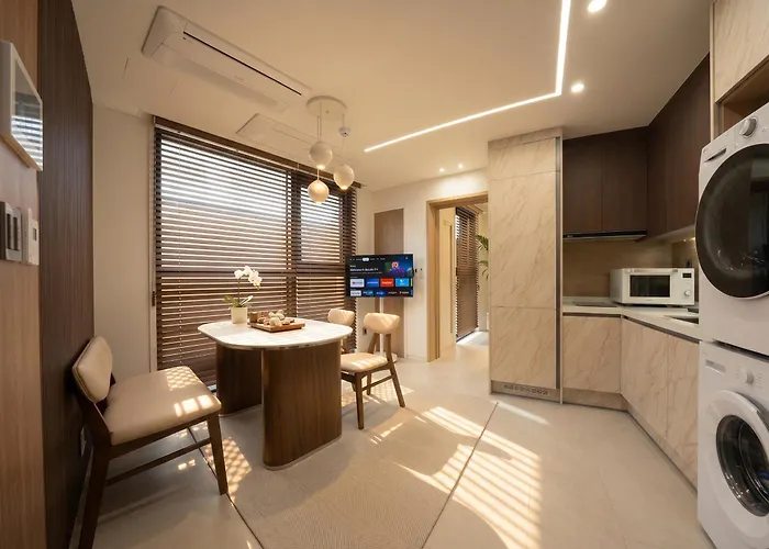 Prana Full-Service Apt In Gangnam 5 Min Metro