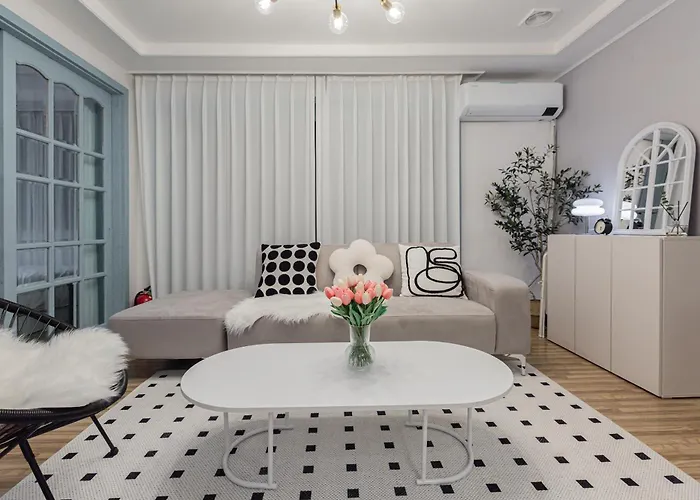 Cloud Nine Hongdae Private Apt