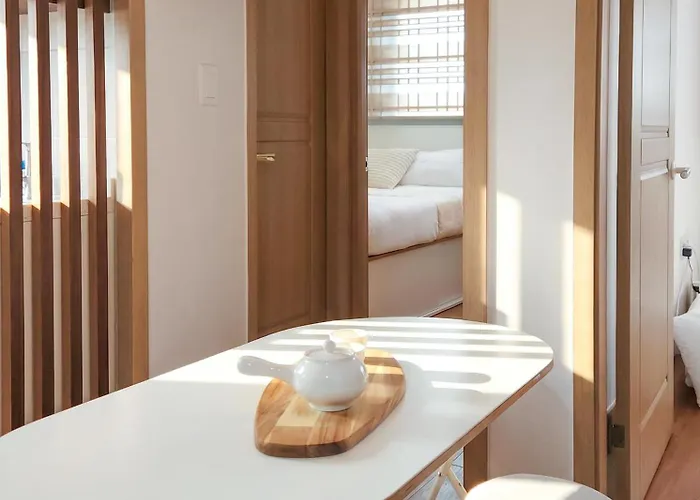 2Br, 3Bed Apt, Cozy Jongam