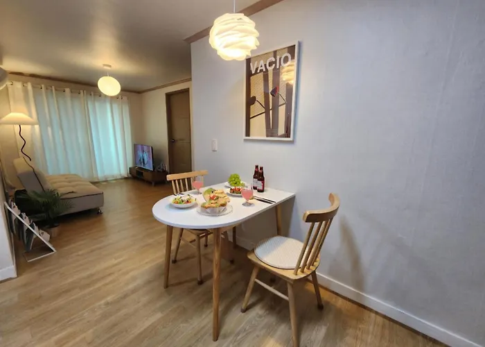 Songjeong Station 7 Minutes On Foot, Gimpo Airport 2 Minutes, Hongdae 25 Minutes, Seoul Station 30 Minutes , Luggage Storage, Airport Bus