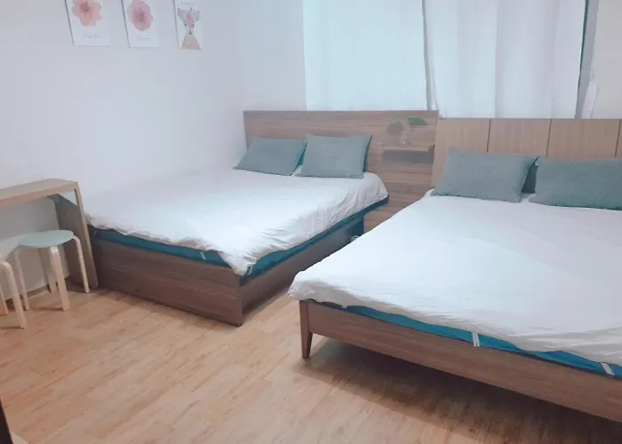7, Near Hongdae, Quiet Area, 1St Floor