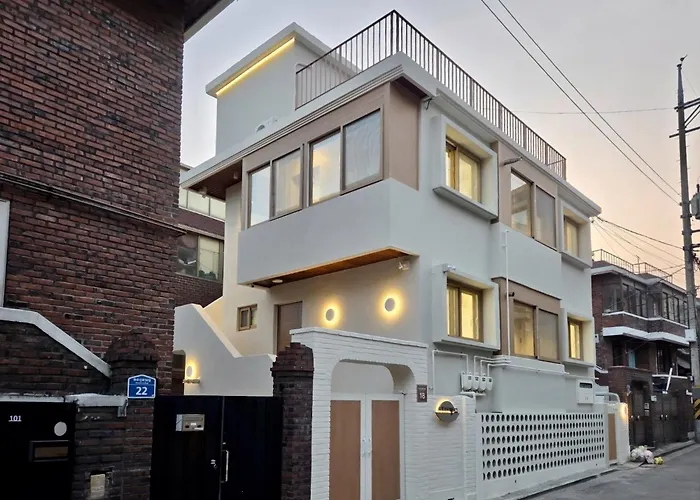 New L Hongdae 3Br L 4 Queen Beds L 5Min Walk