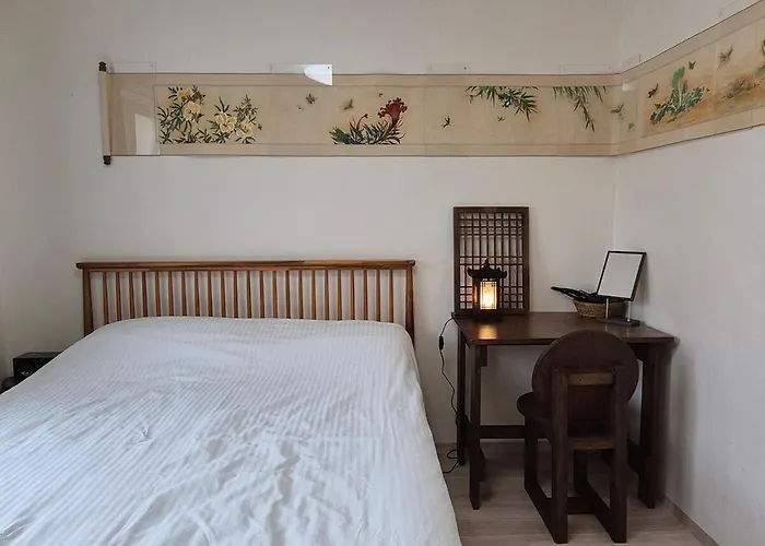 2Newly Opened, Prime Bukchon Location, Hanok Village View, 56 Sqm, 8 Min To Anguk Station, Sleeps Up To 5