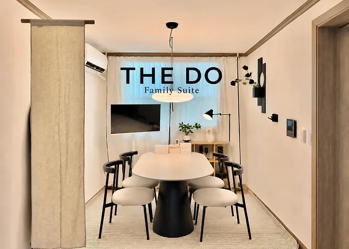 The Do Family Suite
