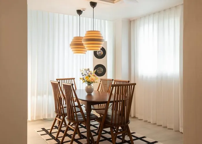 히든테이건대성수premium 3-Room 2-Story Single-Family Home Station 5 Minutes Seongsu Gangnam Lotte Tower Bts Kspo Bathroom 2 8 People