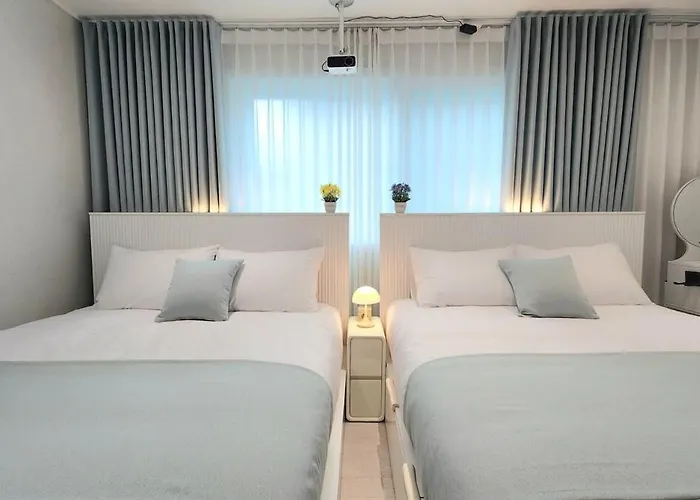On&On Stay ㅡ Hongdae, Gyeongbokgung, Sinchon